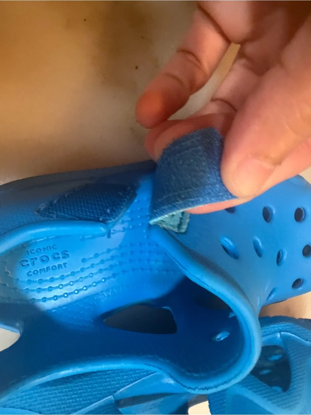 CROCS lightweight water